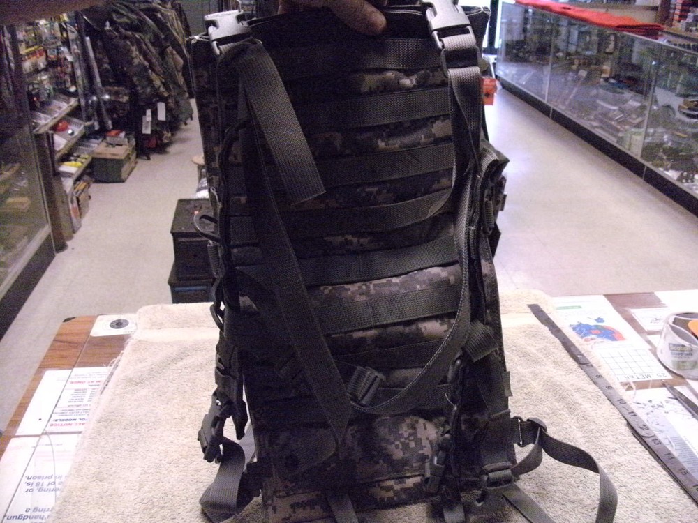 US Military ACU Molle II Hydration Carrier, NO BLADDER, Heavy Duty ,