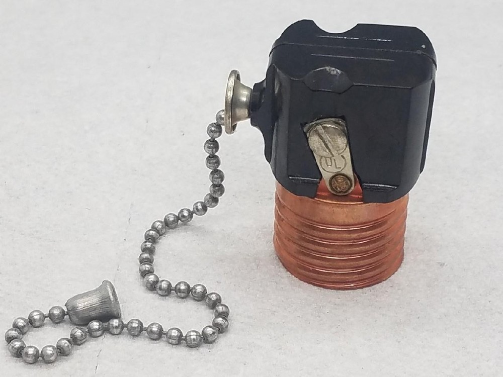 Vintage Bakelite Arrow Pull Chain Medium Base Copper Socket Switch, 6 Inch Chain