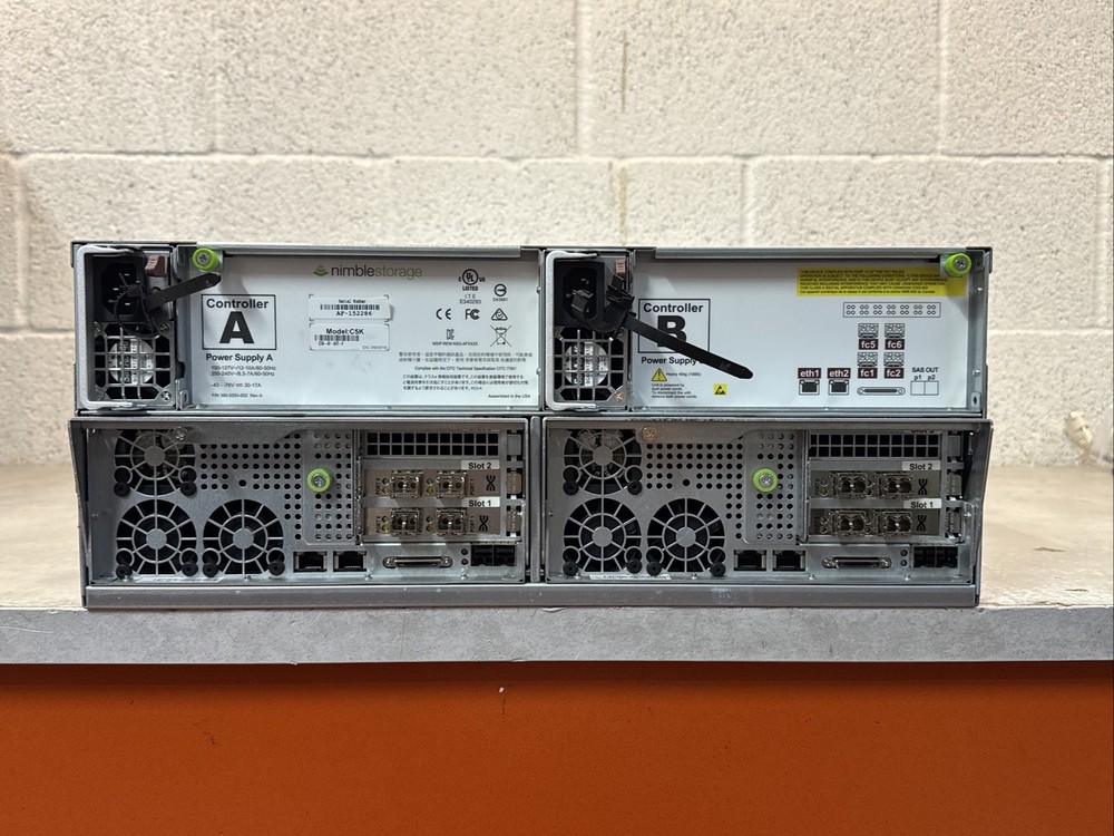 HP CS5000 disk array Rack (4U) - 10Gb Ethernet Flash Array with 2x Controllers