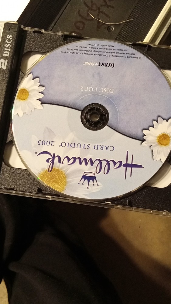 Hallmark Card Studio 2005 Desktop Publishing Software for Windows CD