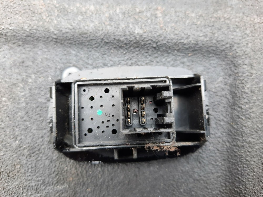 International Durastar 4300 Power Mirror Switch - 2209205C1