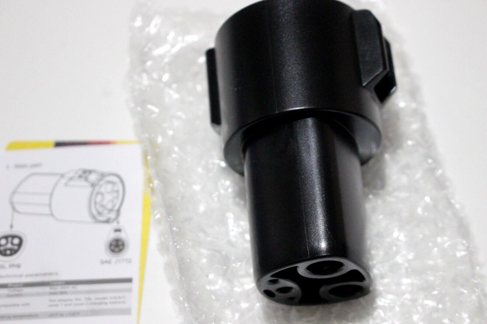 J1772 TO TESLA CHARGING ADAPTER