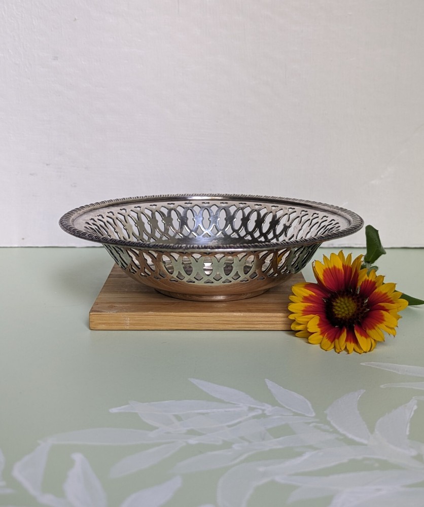 EPNS 5" Bowl Heart Pattern, England
