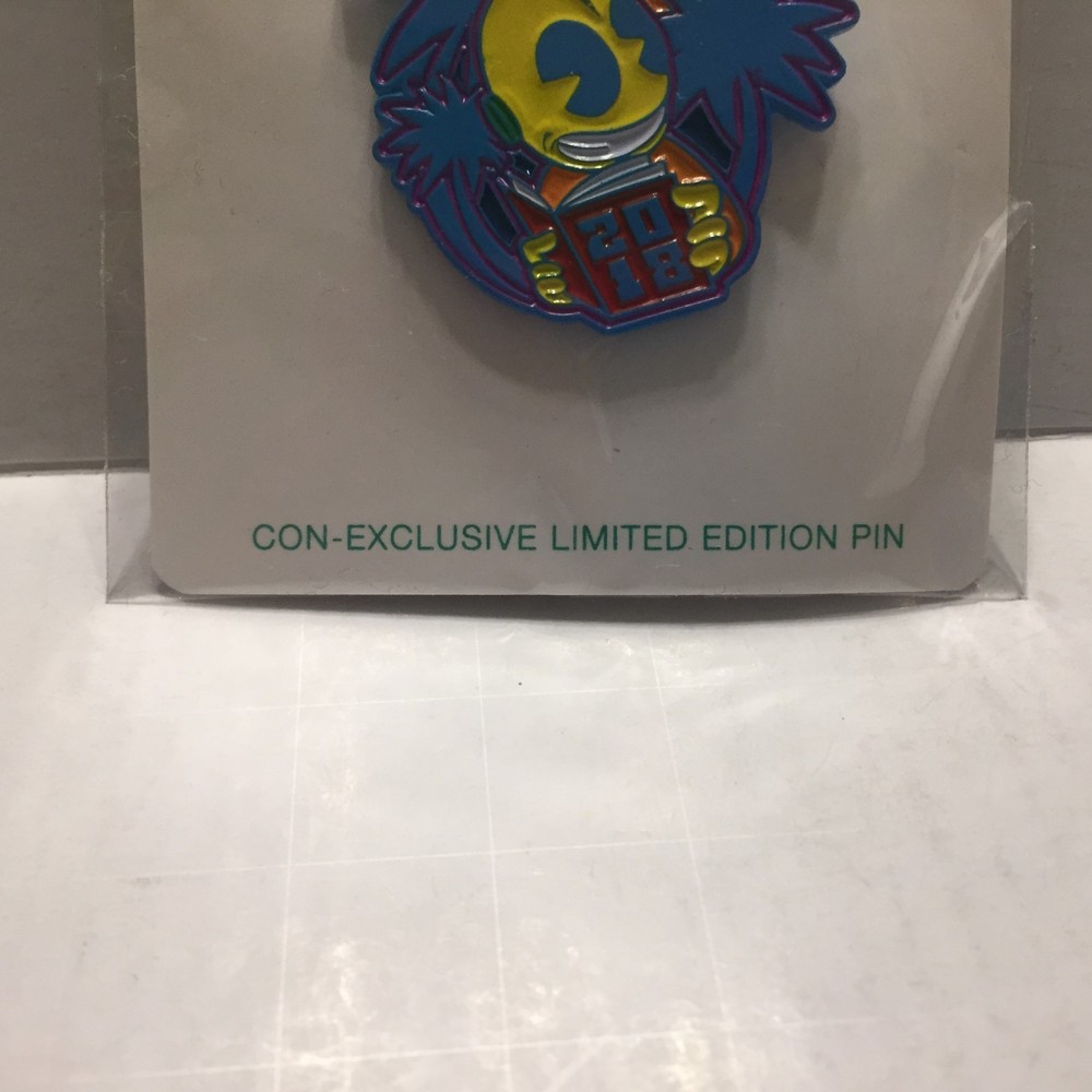 2018 KidRobot LA Comic Con Exclusive Pin