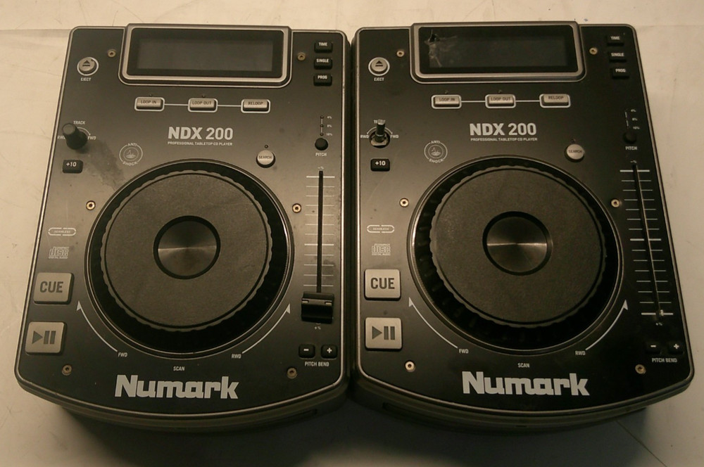 NUMARK DJ NDX200 Professional Tabletop CD PLAYER Mix LOOP Q Digital