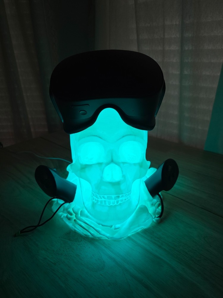 Skull VR Stand Accessories Compatible with Oculus Meta Quest 2, 3 (WHITE)