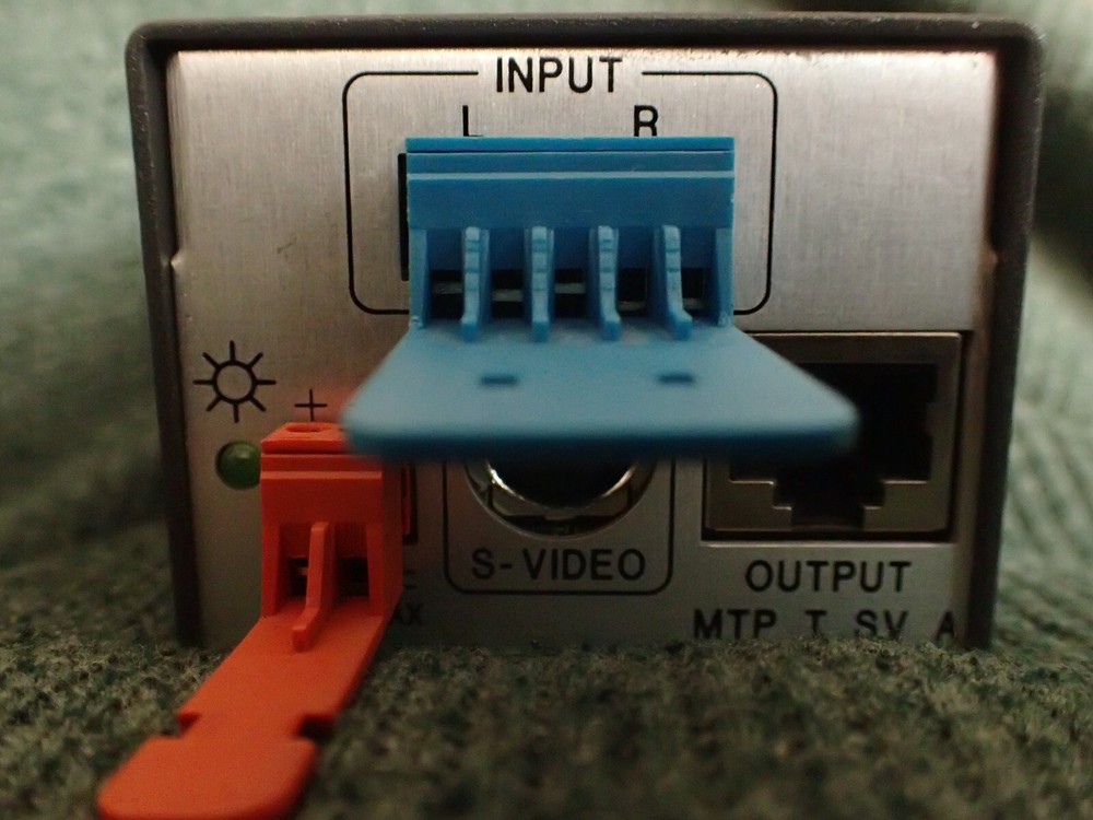 Extron - Versa Tools - MTP SERIES - MTP T SV A - Twisted Pair Receiver