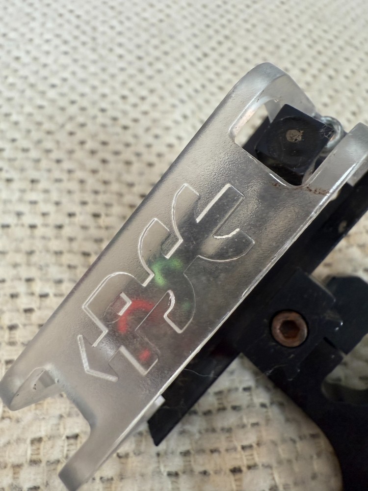 PSE Archery Sight with Level