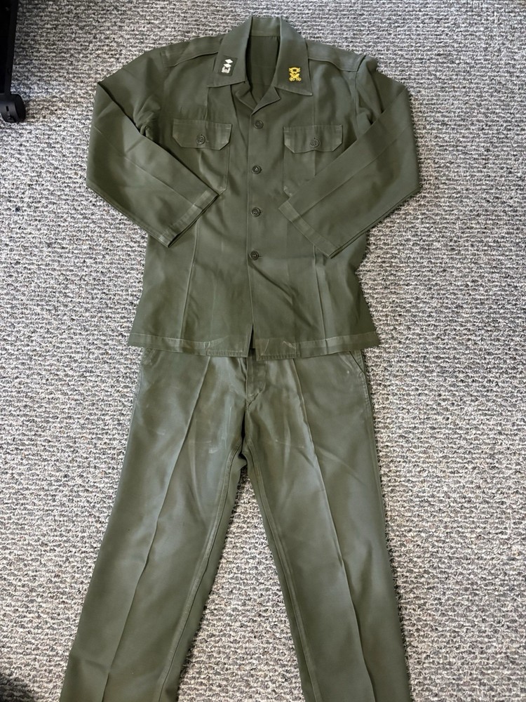 Korea 80s OD Army Uniform Lieutenant (Medium-short)