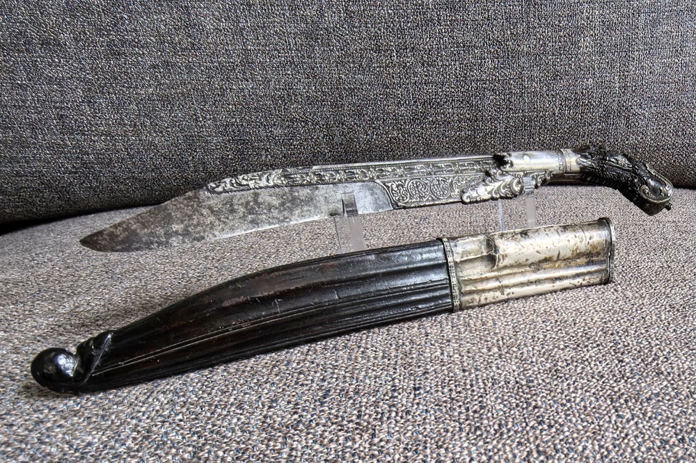 Fine Antique Ceylon Piha Kaetta Dagger 18th C.