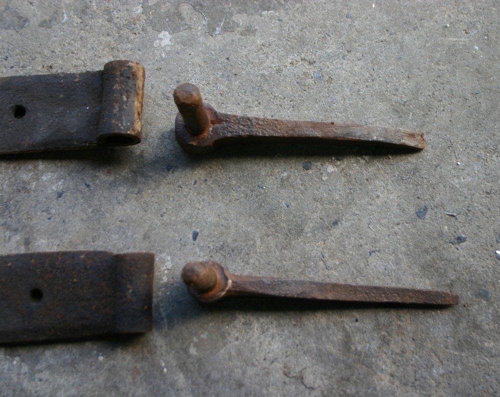 18th-19th Cent., Hand-Forged Strap/Barn Hinges, 29" Matched Pair, With Pintles
