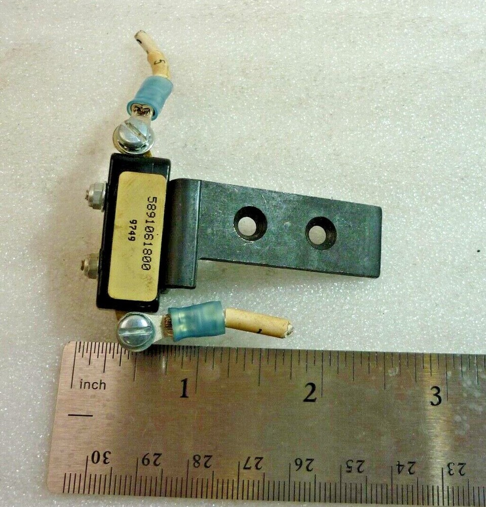 Inline Circuit Breaker, pn 5891081800