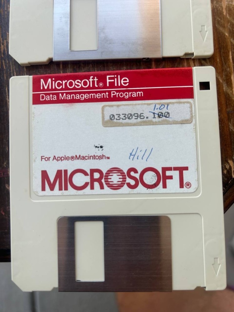 Microsoft Business Pack Macintosh w/ Word Multiplan Chart File Disks