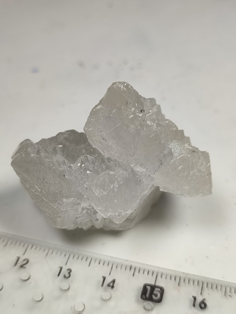Etched Quartz Crystal With Good Luster & Nice Termination-Pak.
