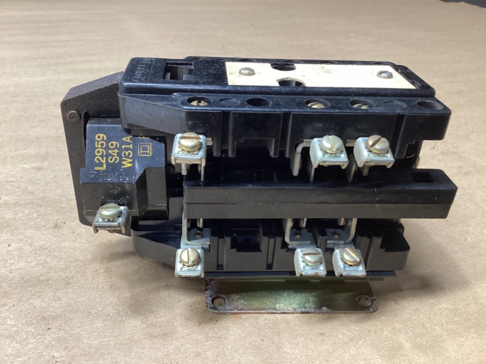 SQUARE D 8501D060 AC CONTROL RELAY, 6 POLE, 120V COIL #105D92*CO