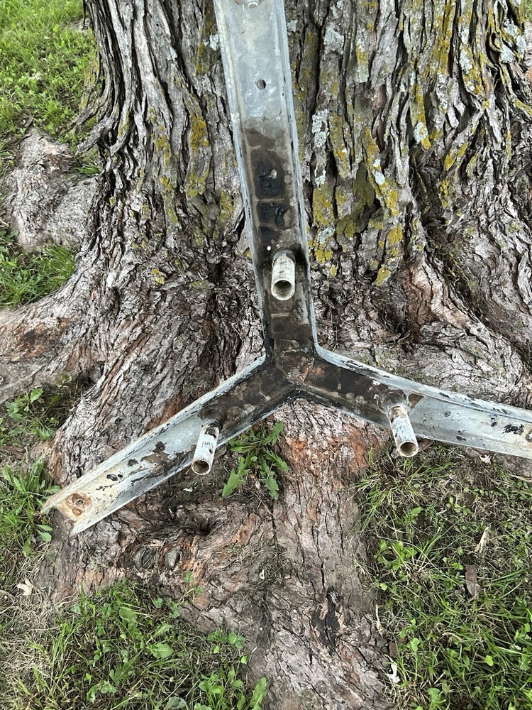 Roof Mount Bracket For A Tower