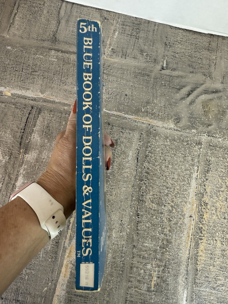 Blue Book Dolls & Values Book 5