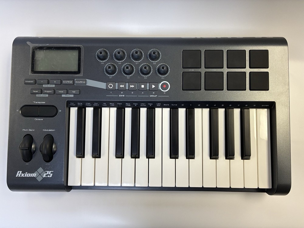 Axiom 25 key MIDI controller