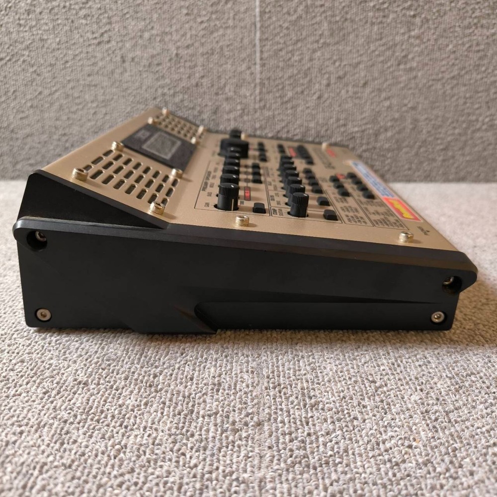 BOSS GS-10 Guitar Effects System Multi-Effects Unit USB Audio Interface from JP