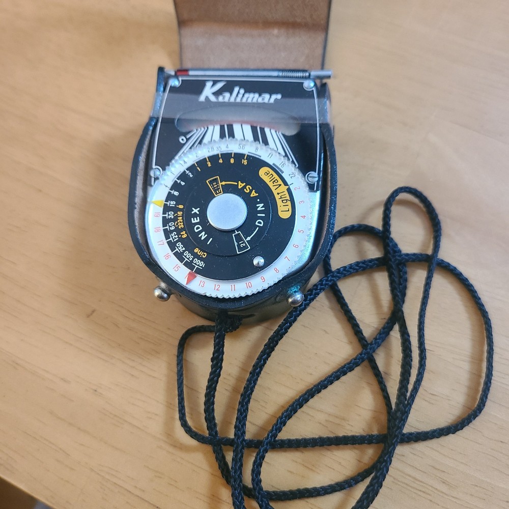 Vintage Kalimar Type 2 Light Meter w Leather Case