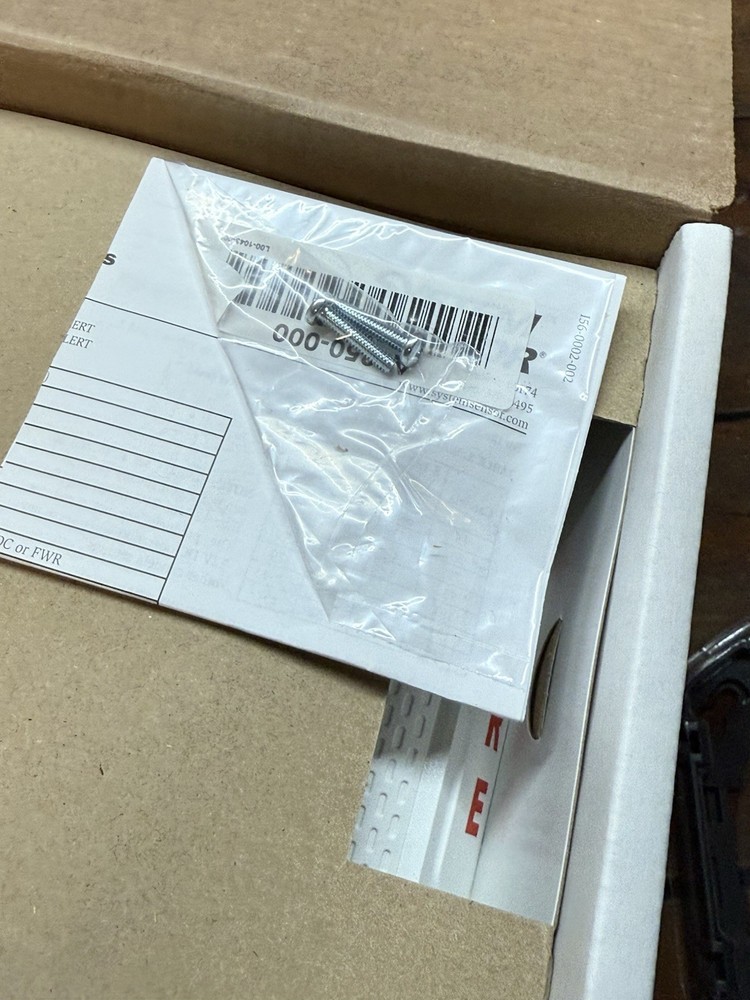 System Sensor SPSWL Wall Mount Speaker Strobe - Clear Lens, White New