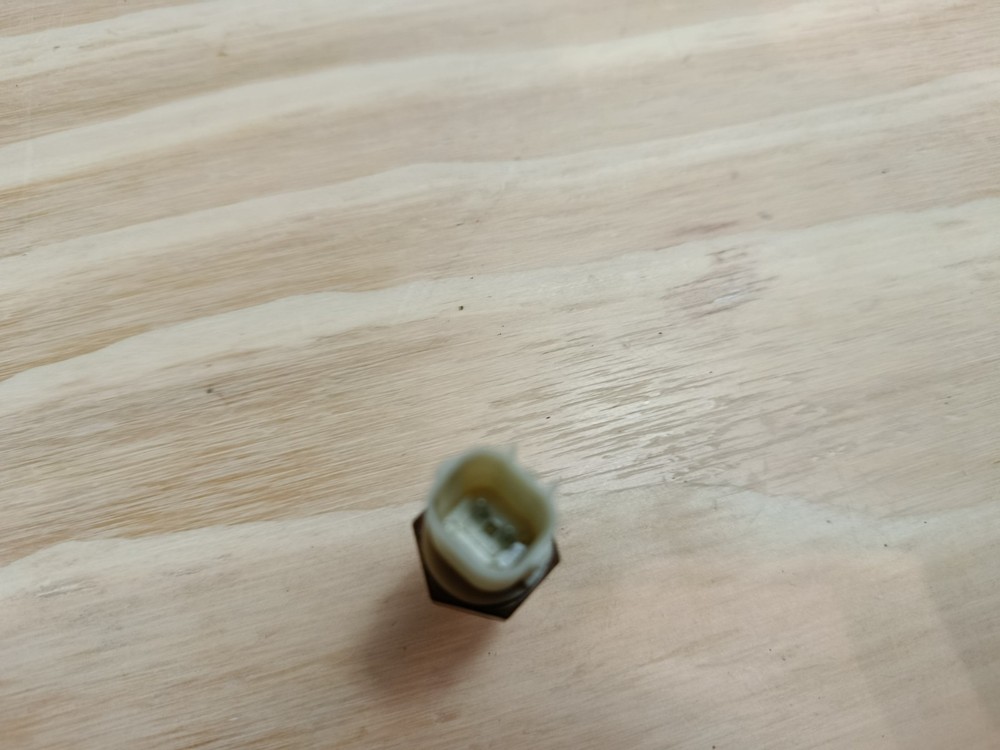 YAMAHA MT 07 2014 - 2016 M401E ENGINE TEMPERATURE SENSOR OEM Genuine