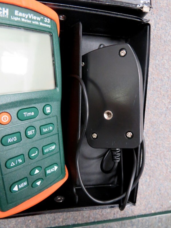 Extech EA33 Easy View 33 Light Meter, New- Open Box