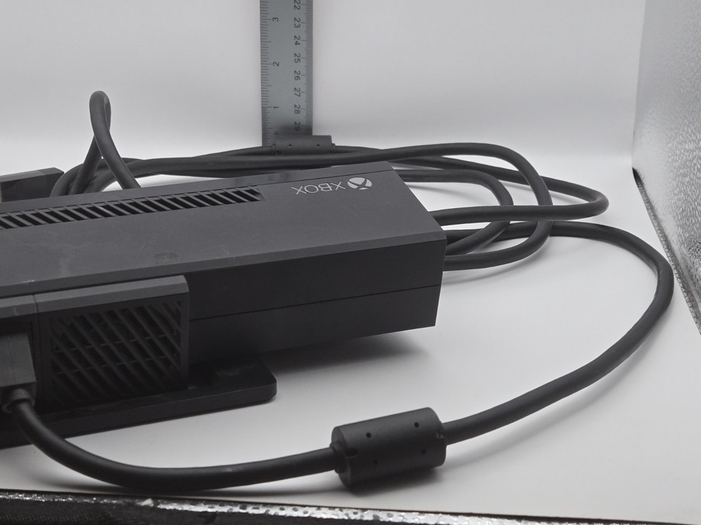 Microsoft Xbox One Kinect Camera Motion Sensor Bar Model 1520 (UNTESTED) SEE PIC