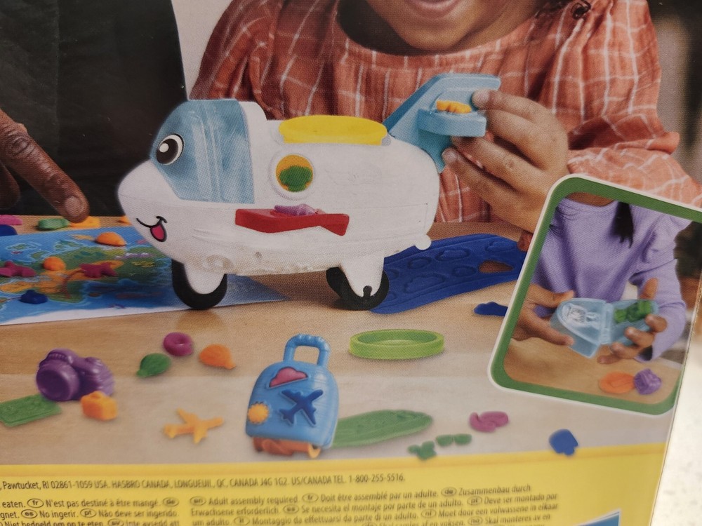 Play-Doh Airplane Explorer Starter Set with Jet & World Map Playmat