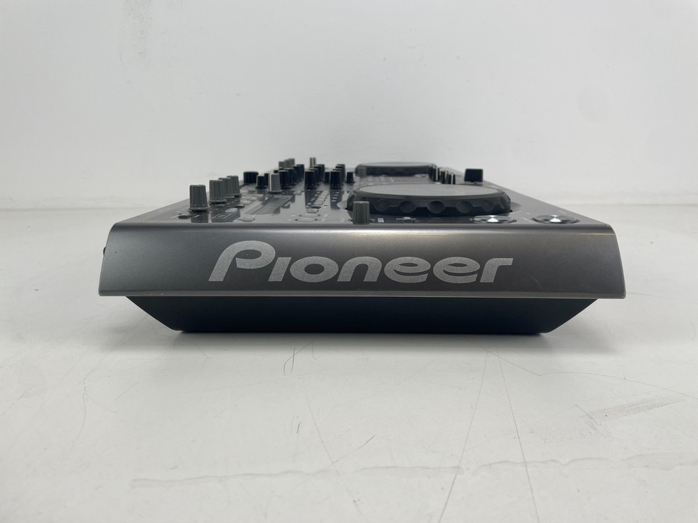 Pioneer DDJ-T1 DJ Controller
