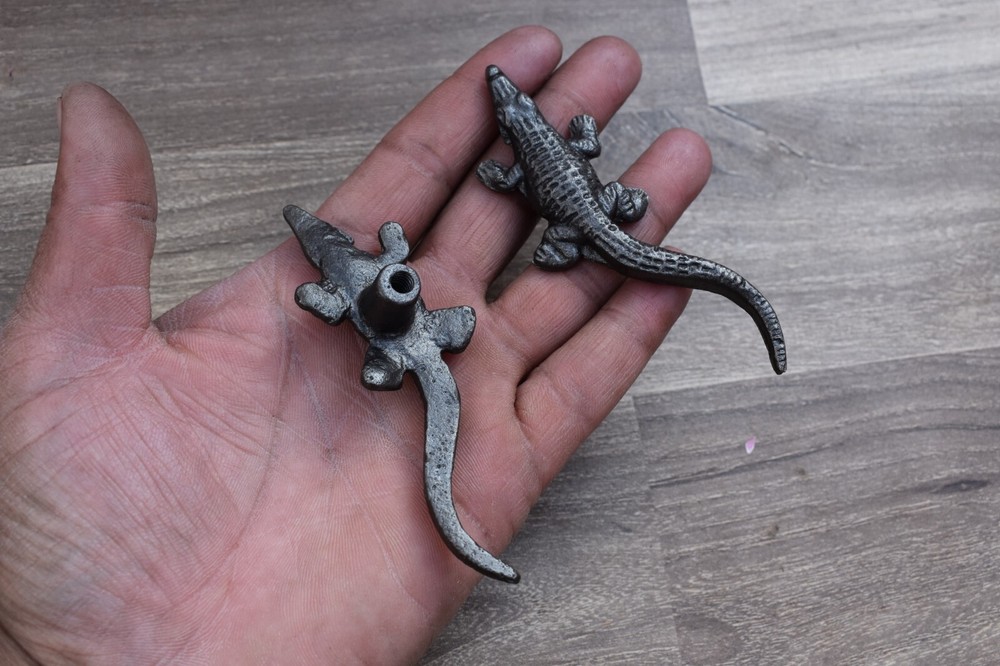 Vintage Alligator Crocodile Shape cast iron drawer door knobs handles pull 10pc