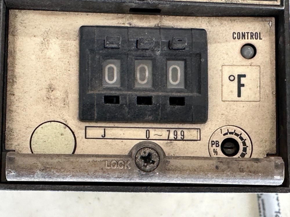 Shimaden Temperature Control SR10