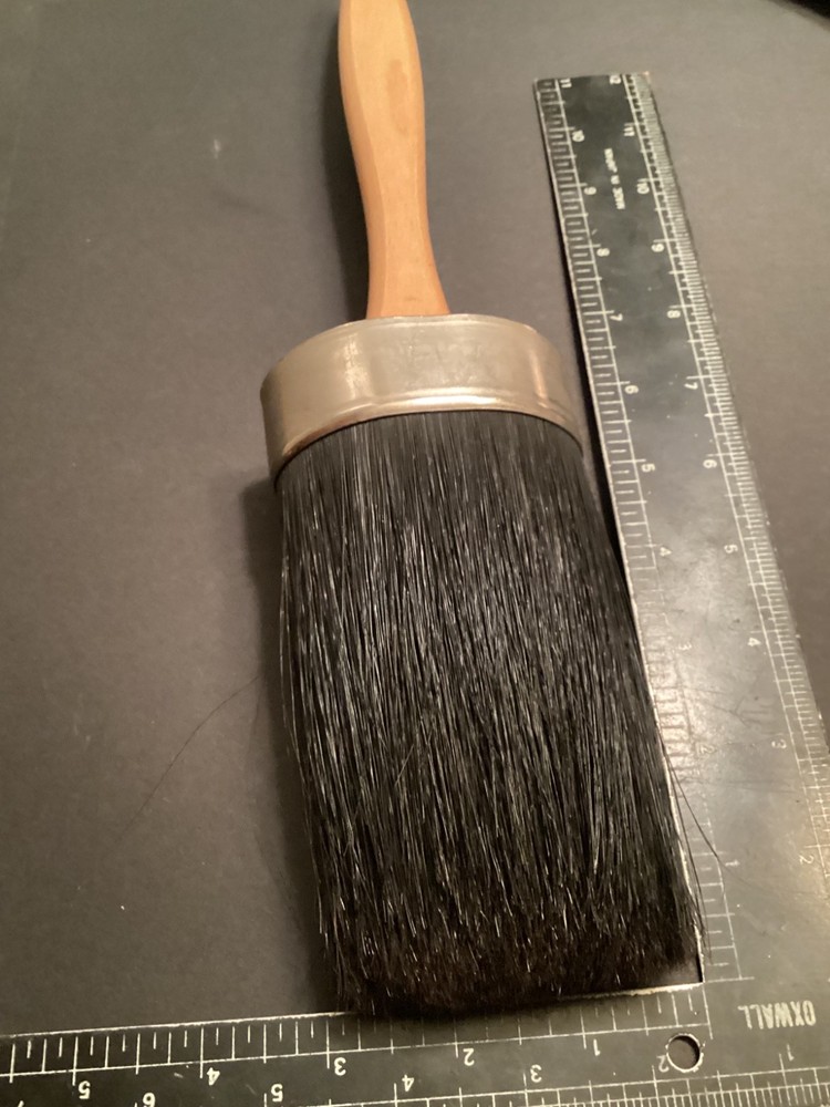 Chinese Bristle 2 1/2" Oval Brush @