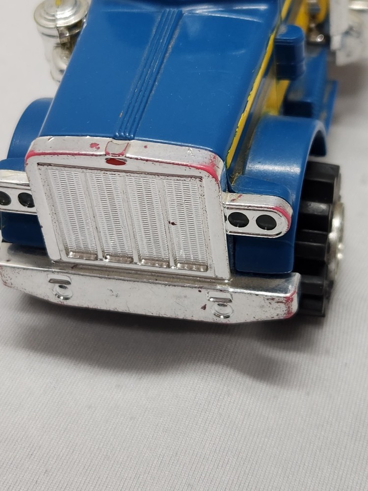 Stomper 4x4 Blue Yellow 24 Hour Towing