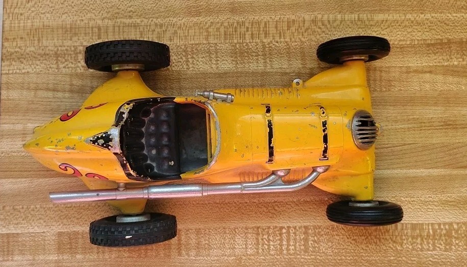 Roy Cox Thimble Drome Champion 28 tether car