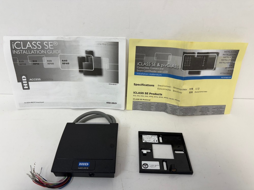 HID 930PTNNEK00000 MULTICLASS SE RP30 WALL SWITCH READER  NEW OPEN BOX