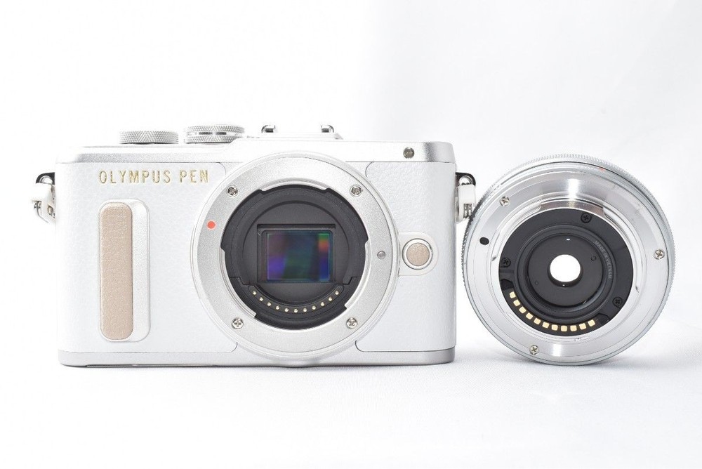 OLYMPUS PEN E-PL8 White Lens Kit