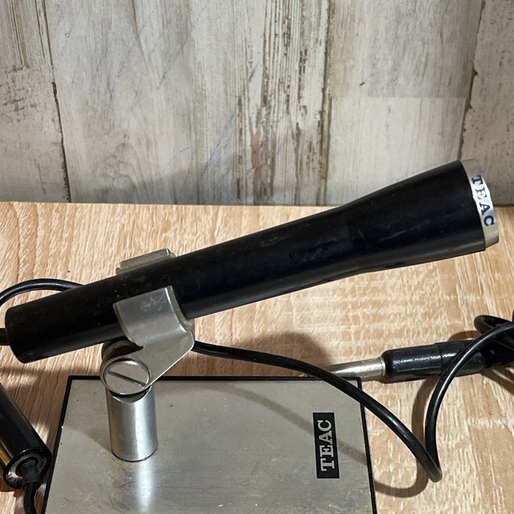 Teac MC-106 Dynamic Microphone with Stand, Original Box, and Instructions