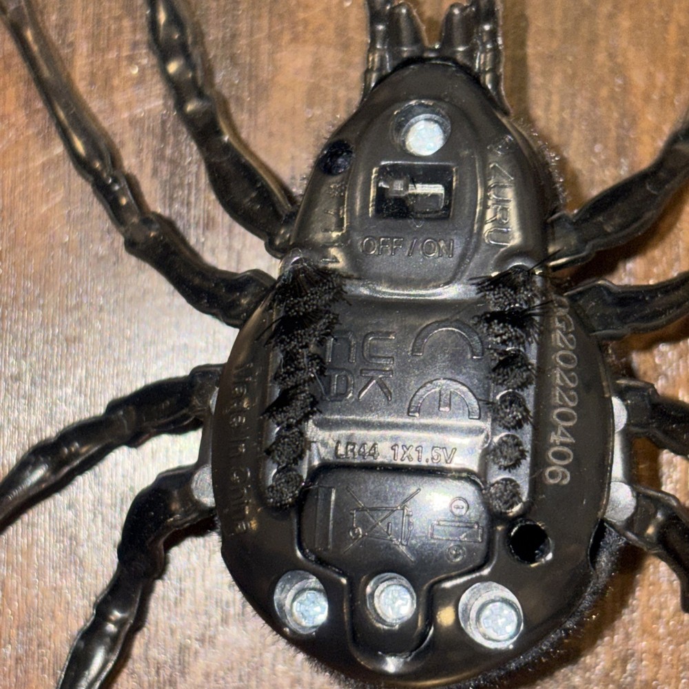 Cockroach & Black Widow Spider Battery Operated Tested