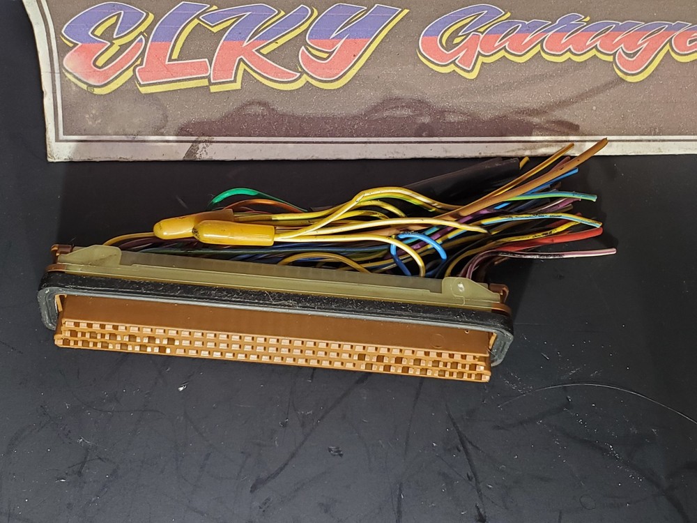 E36 E38 E39 B5 B6 B7 Bosch Motronic TCU Plug Connector Transmission Computer