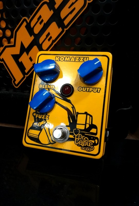 DR. CABLE KOMAZZU YELLOW EDITION