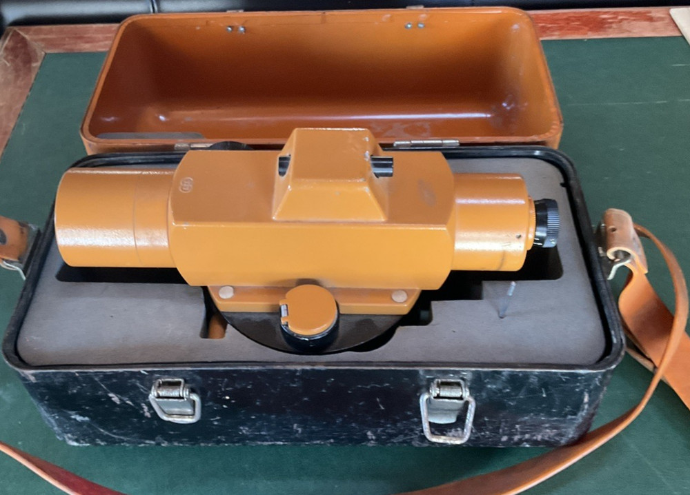 Berger Standard AK-1 Automatic Level Surveying Instrument w/ Case Untested