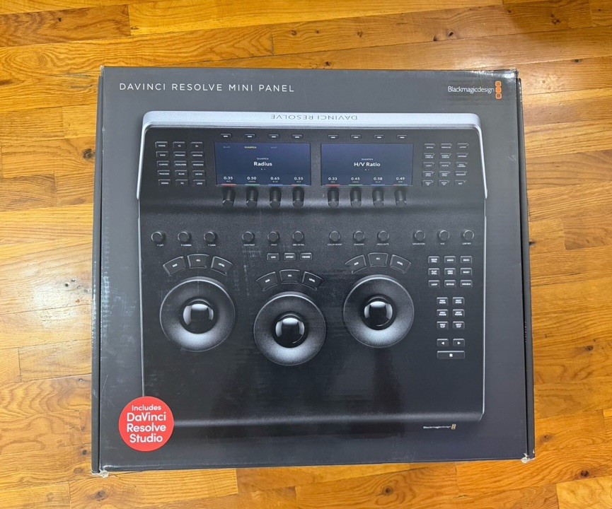 Blackmagic Design DaVinci Resolve Mini Panel Compact Control Panel