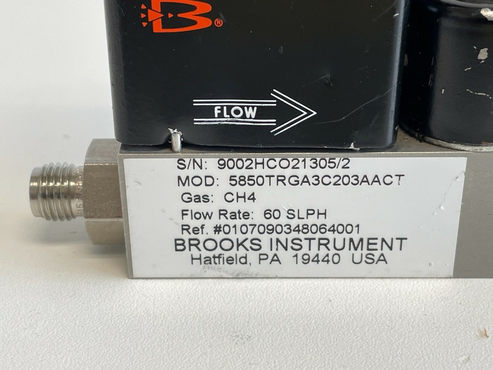 U2: Brooks 5850TR Mass Flow Controller 5850 TR Series