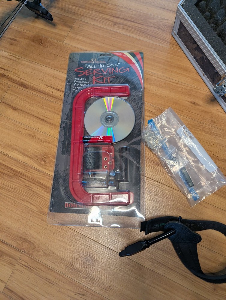 PSE Stinger Hunting Bow Package (with Case, arrows, release)