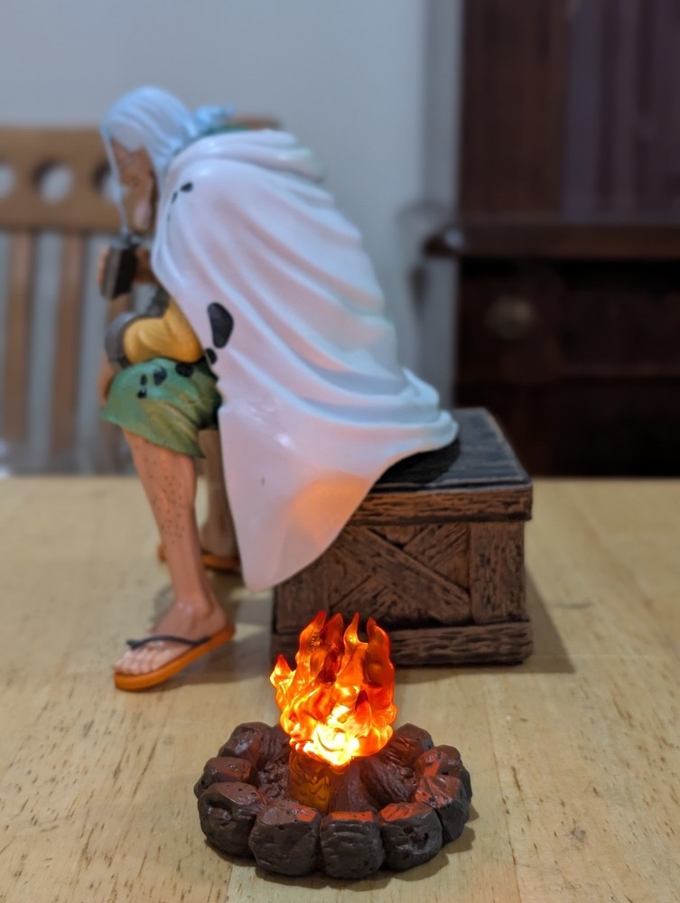One Piece Silvers Rayleigh PVC 6'' Figure with Box