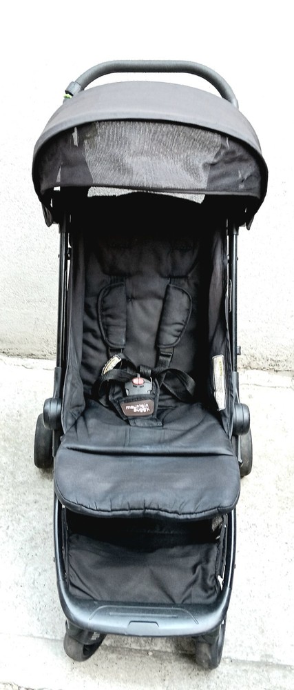 Mountain Buggy Nano Stroller Black in good condition
