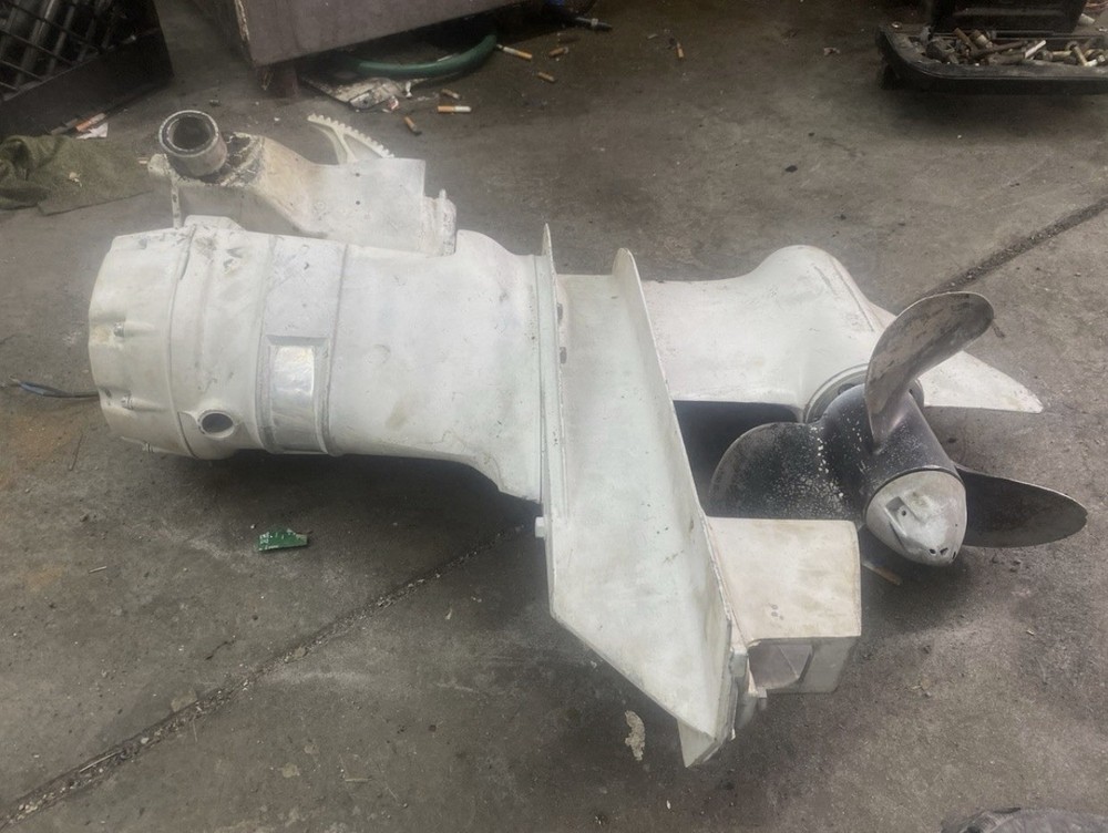 OMC Stringer V8 Electric Shift Outdrive Complete Assembly