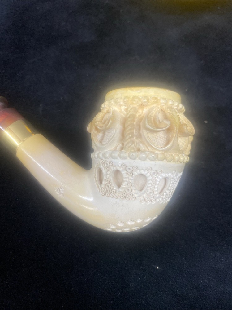 Ural Pipe Vintage With Case White Carved Pattern With Case Read Details