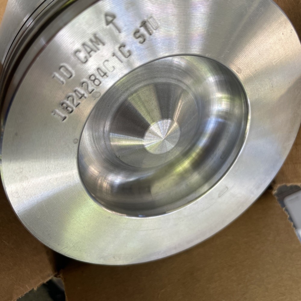 INTERNATIONAL KIT PISTON & RINGS 1830953C92